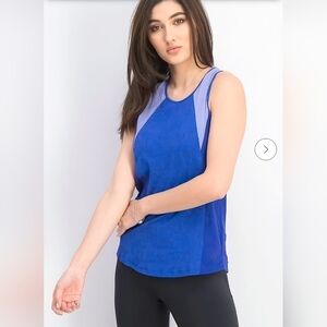 Under Armour Heat Gear Blue Sheer Tank Top Women's Medium M Open Back Fitted EUC